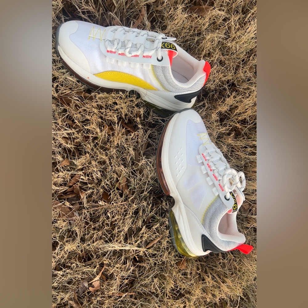 Zara White and Cream Sneakers